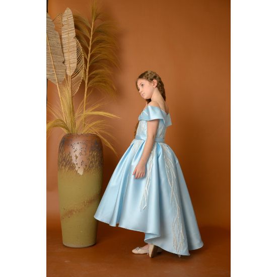 صورة فستان بناتي سهرة 3 الوان بأكتاف مكشوفة بتصميم ملكي - M3609